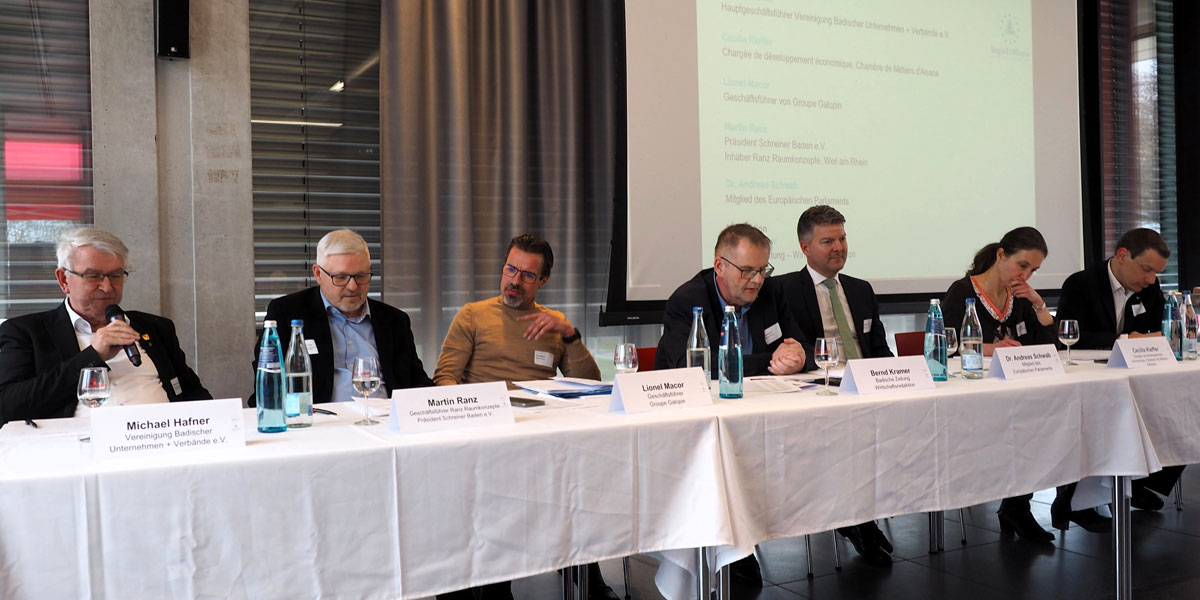 Podium des 25. Badischen Unternehmerforums in Breisach am Rhein