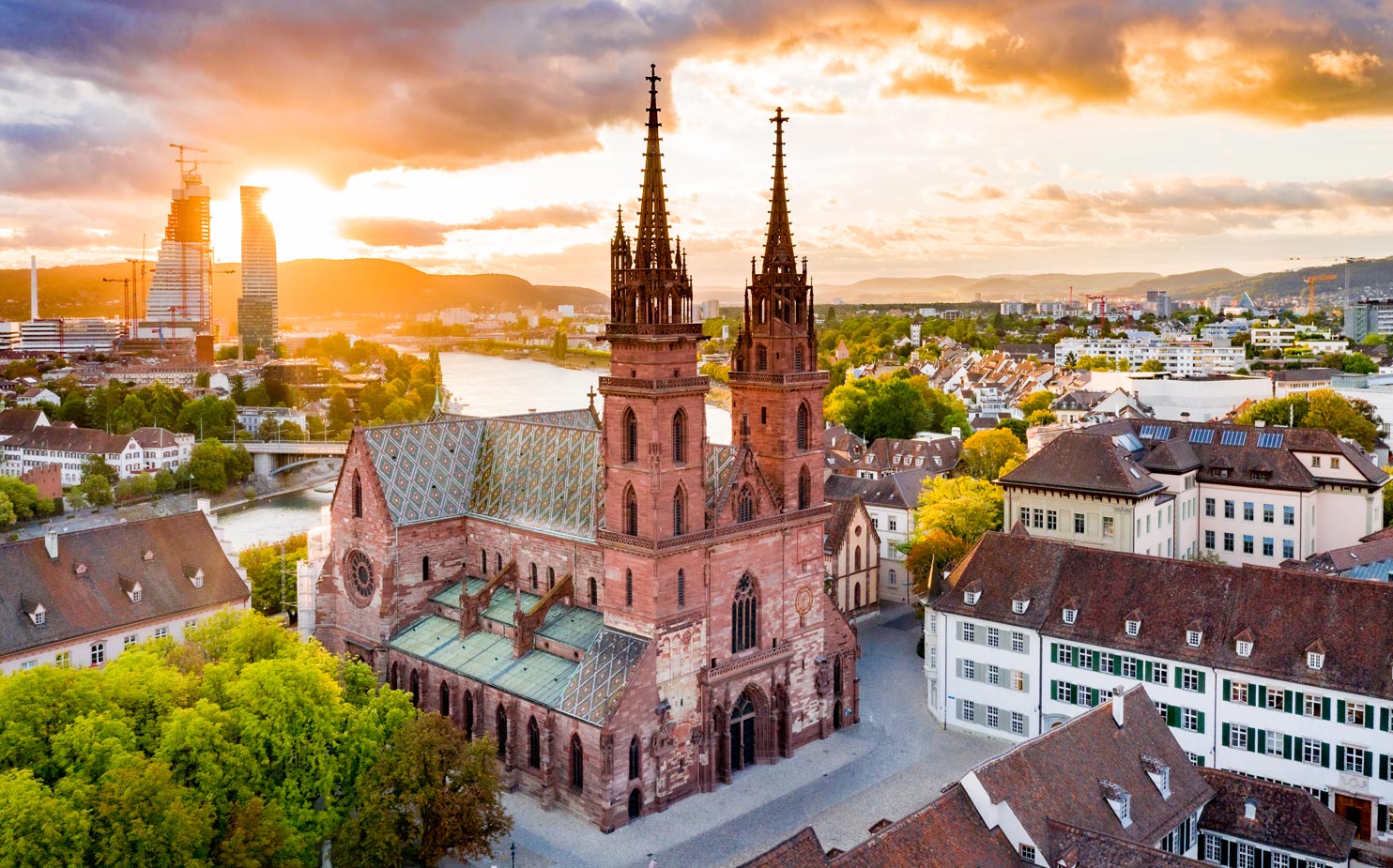 Basler Münster bei Sonnenuntergang
